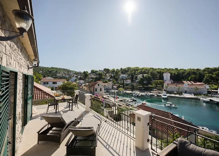 Apartment Solta Life Maslinica